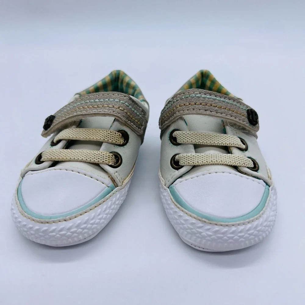 PIMPOLHO BABY BOY WHITE AND TAN CRIB SHOES SIZE 1.5